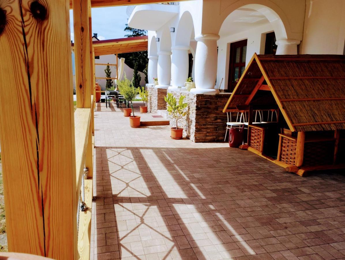 Regori Haz Hotel Balatongyörök Buitenkant foto